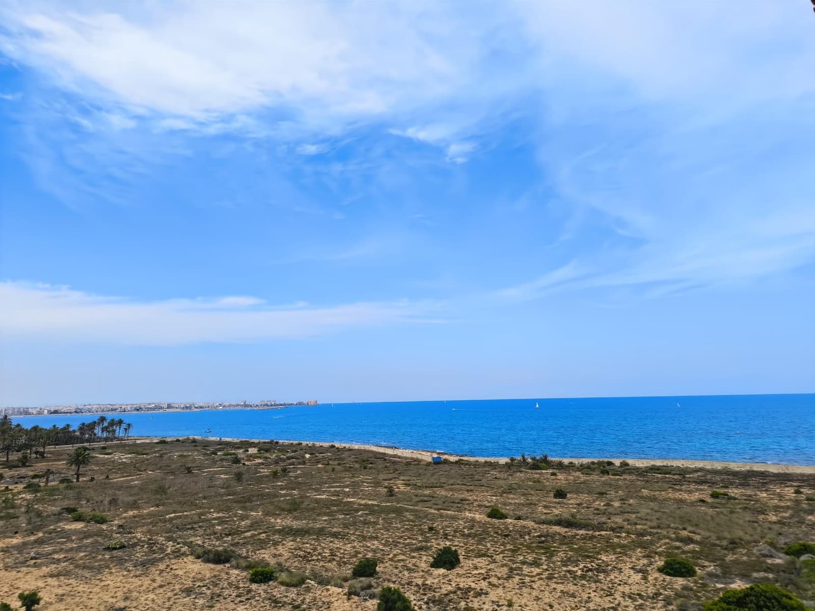 2 bedroom Apartment for sale in Punta Prima - € 139,000 (Ref: 9462315)