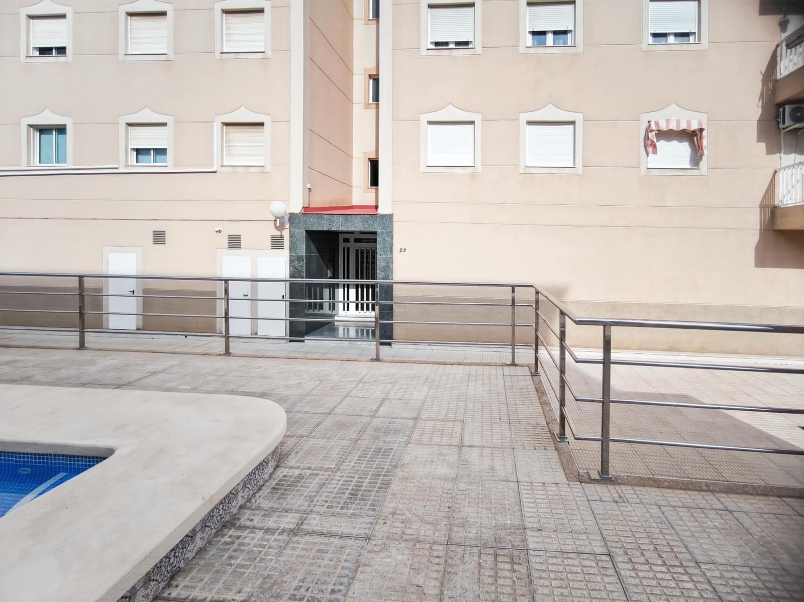 2 bedroom Apartment for sale in Punta Prima - € 139,000 (Ref: 9462315)