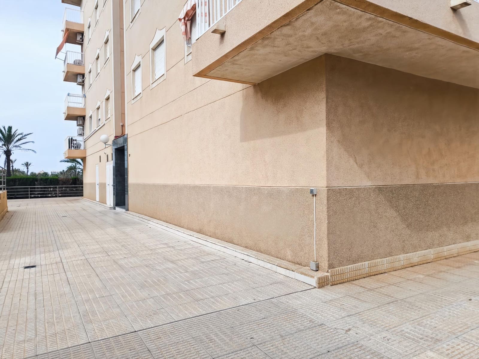 2 bedroom Apartment for sale in Punta Prima - € 139,000 (Ref: 9462315)