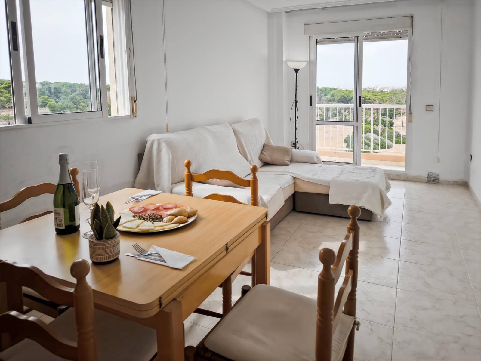 2 bedroom Apartment for sale in Punta Prima - € 139,000 (Ref: 9462315)
