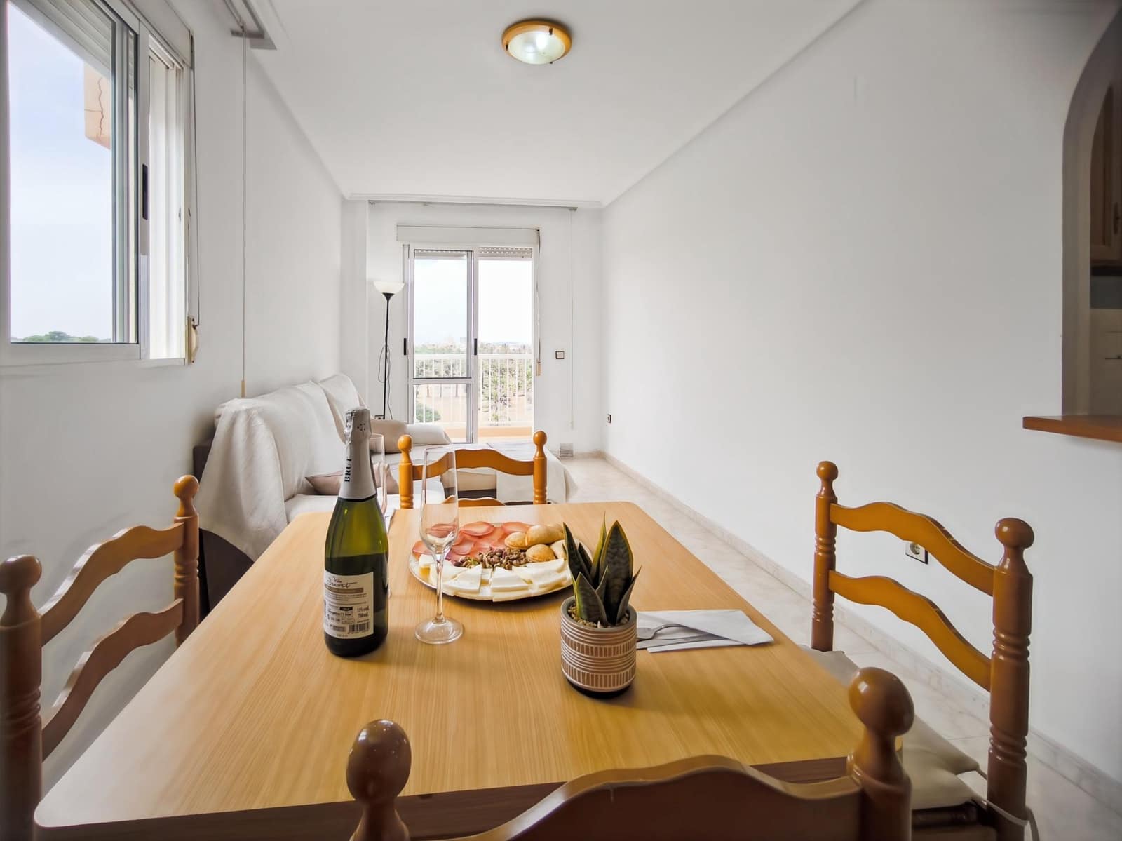 2 bedroom Apartment for sale in Punta Prima - € 139,000 (Ref: 9462315)