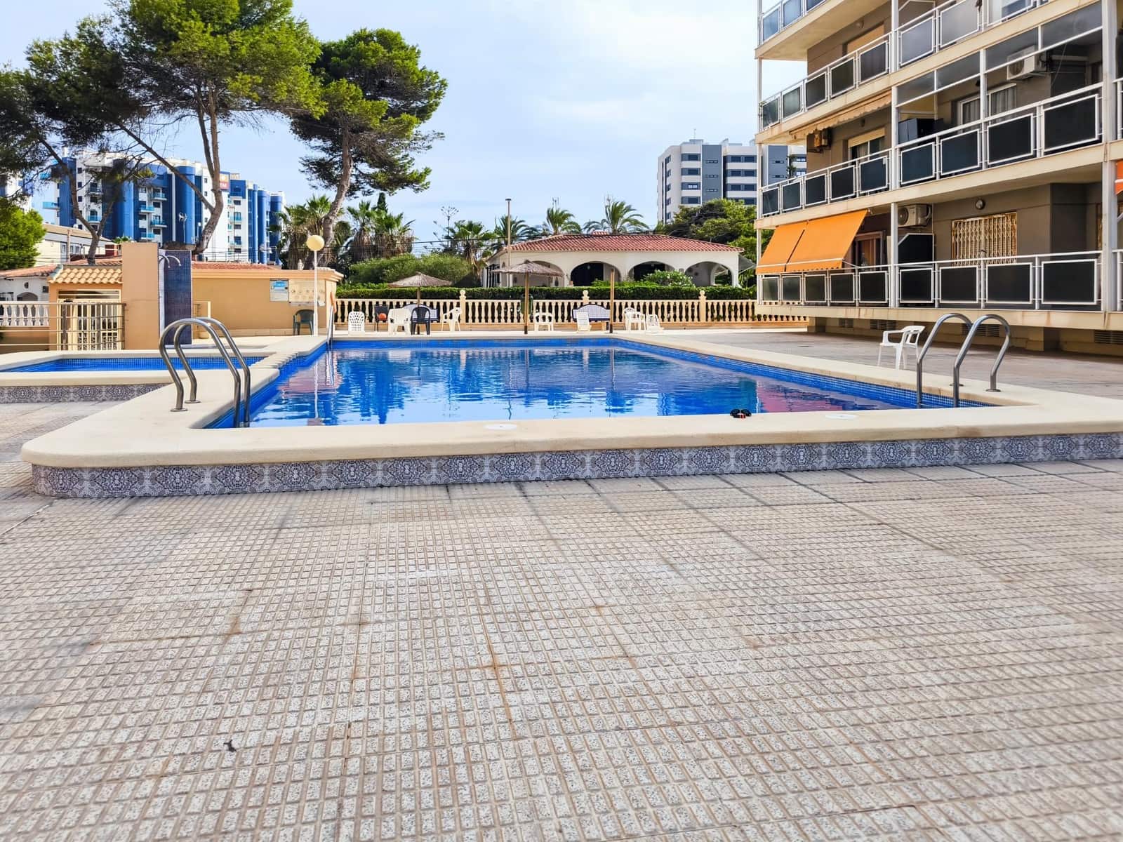 2 bedroom Apartment for sale in Punta Prima - € 139,000 (Ref: 9462315)