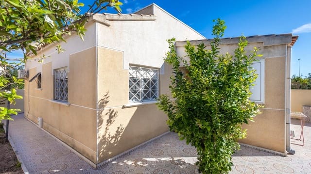 2 quarto Moradia para venda em El Chaparral - La Siesta - La Torreta, Torrevieja com piscina - 235 000 € (Ref: 9462318)