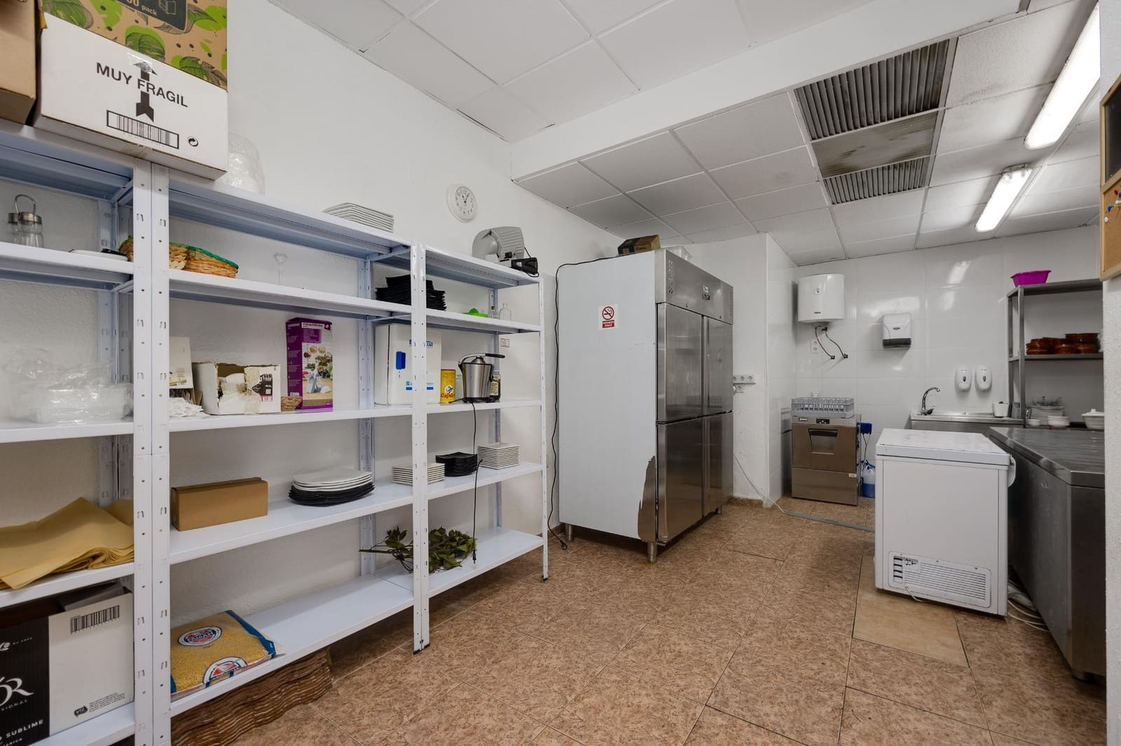 Commercieel te koop in Torrevieja - € 149.900 (Ref: 9462320)