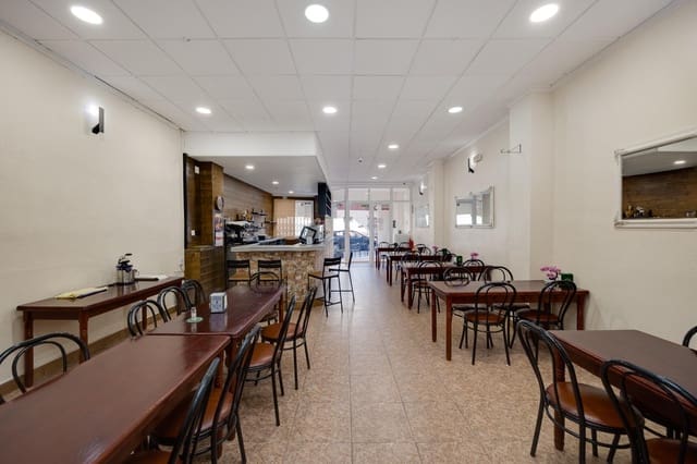 Commercieel te koop in Torrevieja - € 149.900 (Ref: 9462320)