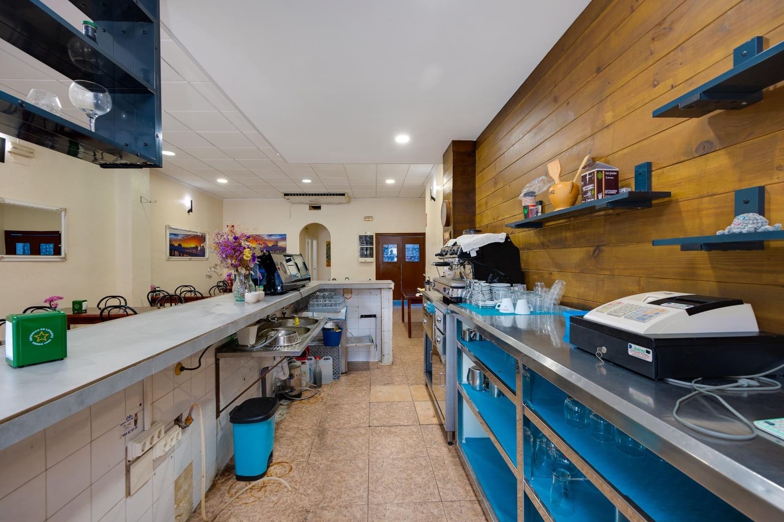 Commercieel te koop in Torrevieja - € 149.900 (Ref: 9462320)