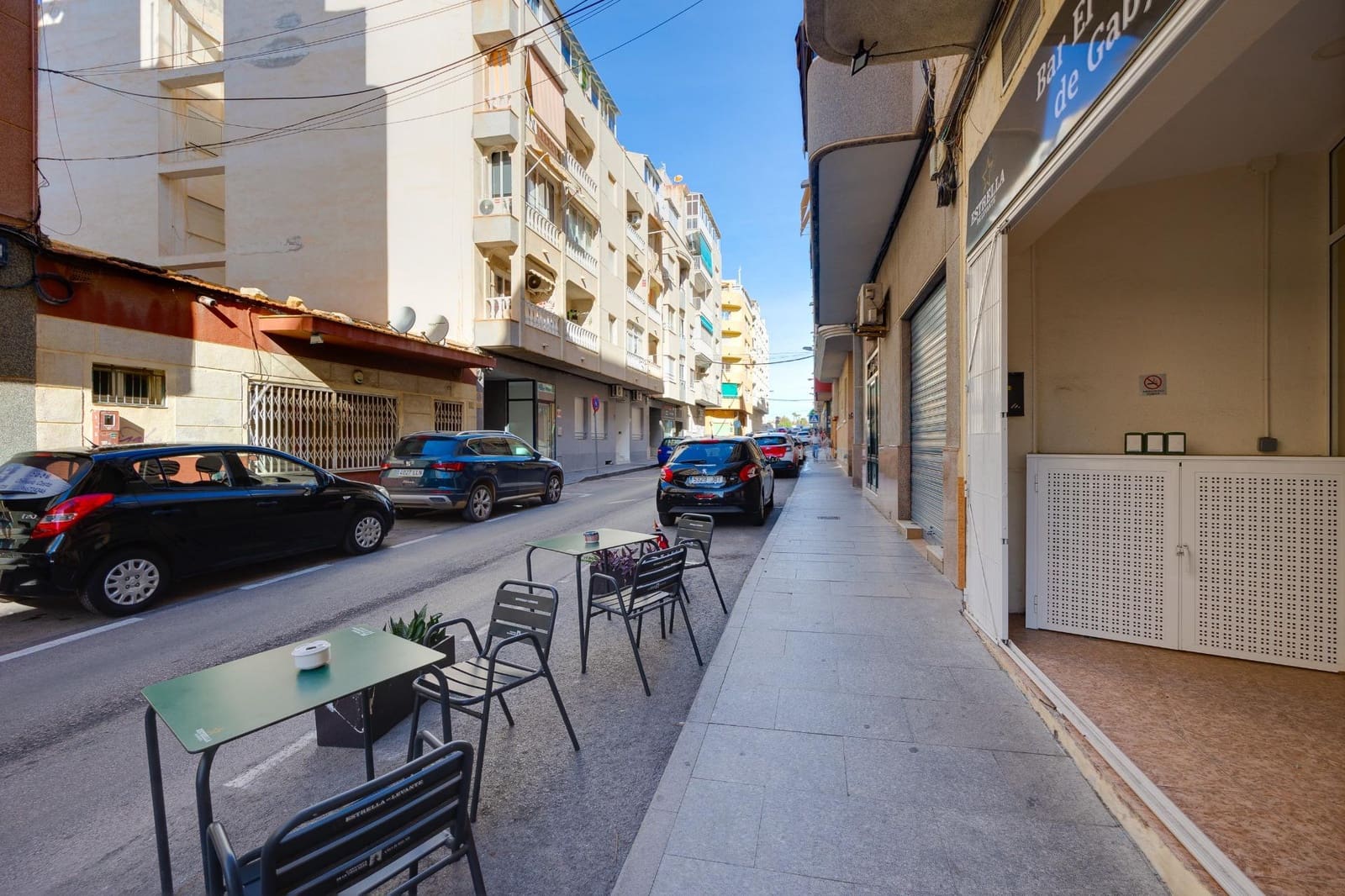 Commercieel te koop in Torrevieja - € 149.900 (Ref: 9462320)