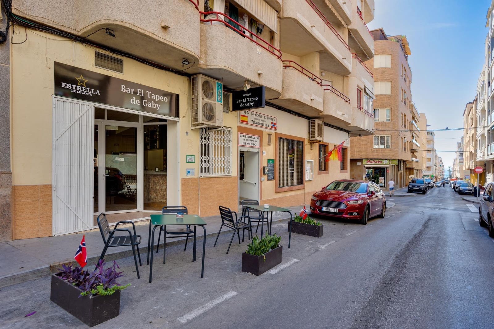 Commercieel te koop in Torrevieja - € 149.900 (Ref: 9462320)