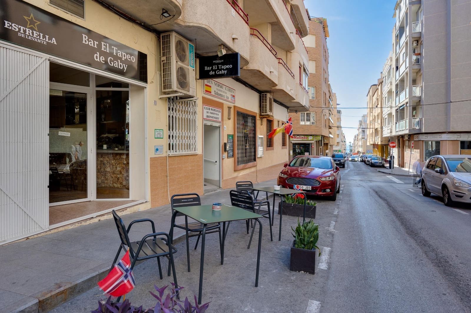 Commercieel te koop in Torrevieja - € 149.900 (Ref: 9462320)