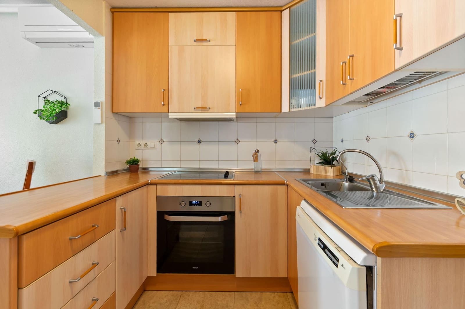 4 sovrum Lägenhet till salu i Torrevieja med pool - 230 000 € (Ref: 9462323)