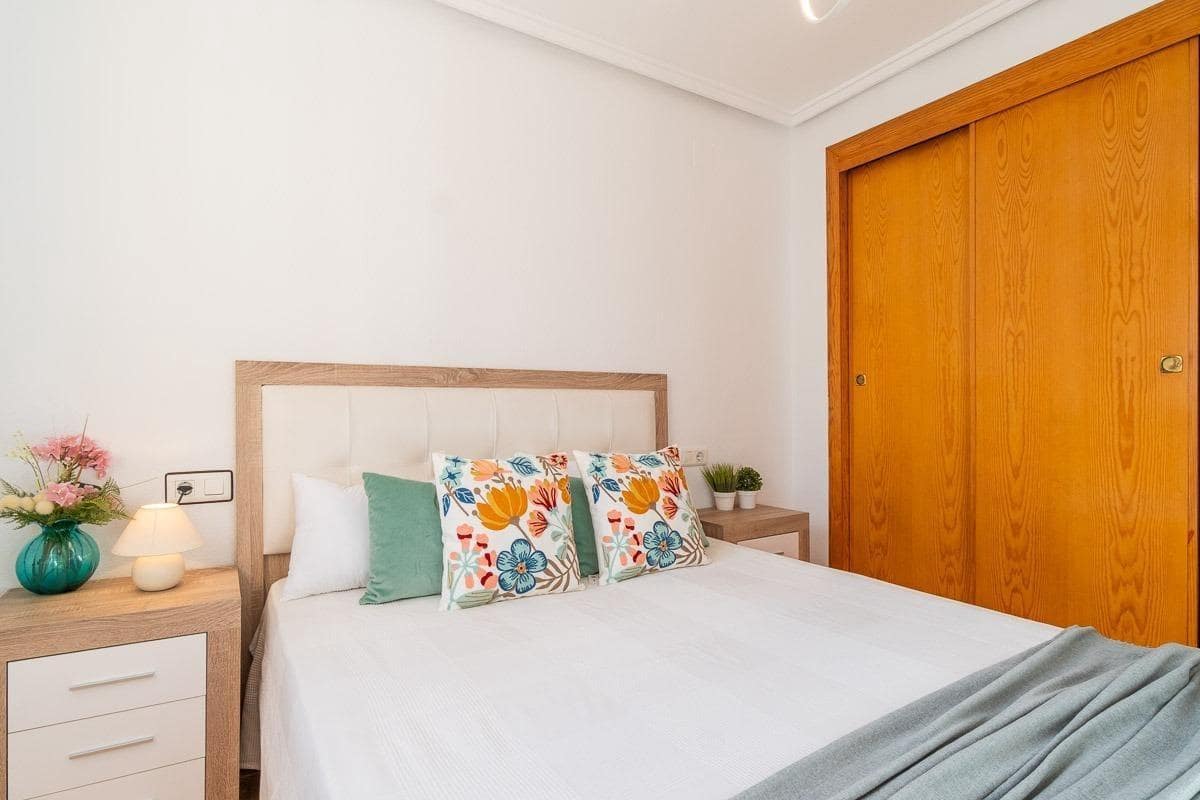 2 sypialnia Dom szeregowy na sprzedaż w El Limonar z basenem - 139 000 € (Ref: 9462324)