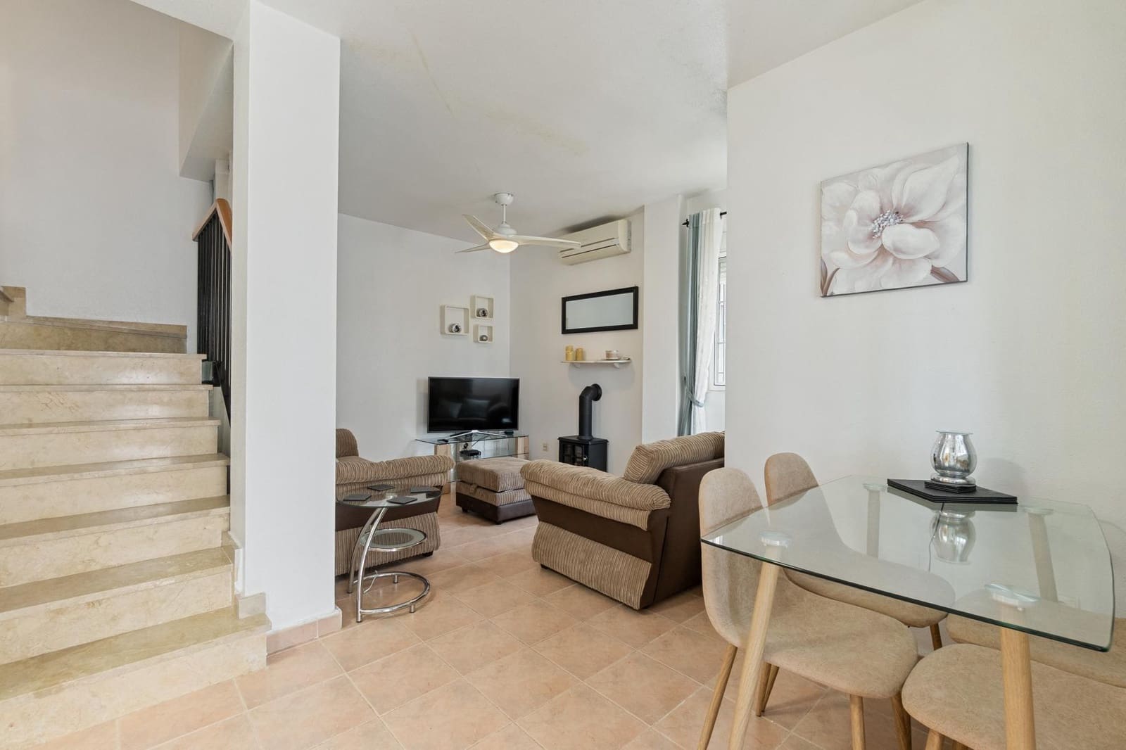 2 quarto Moradia em Banda para venda em Torrevieja com piscina - 165 000 € (Ref: 9462325)