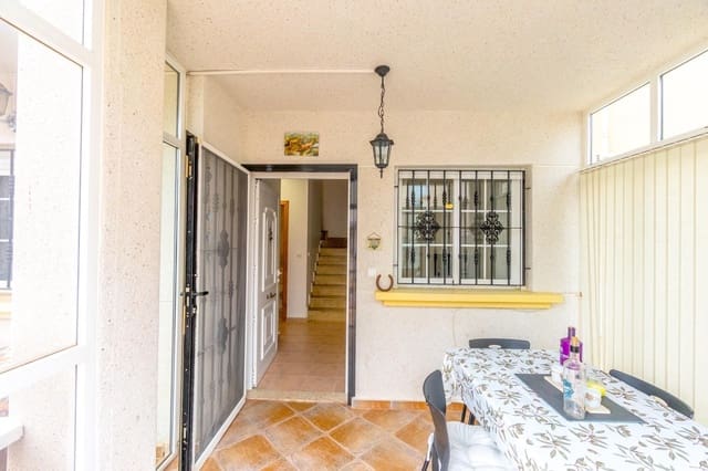2 quarto Moradia em Banda para venda em El Chaparral - La Siesta - La Torreta, Torrevieja com piscina - 165 000 € (Ref: 9462325)