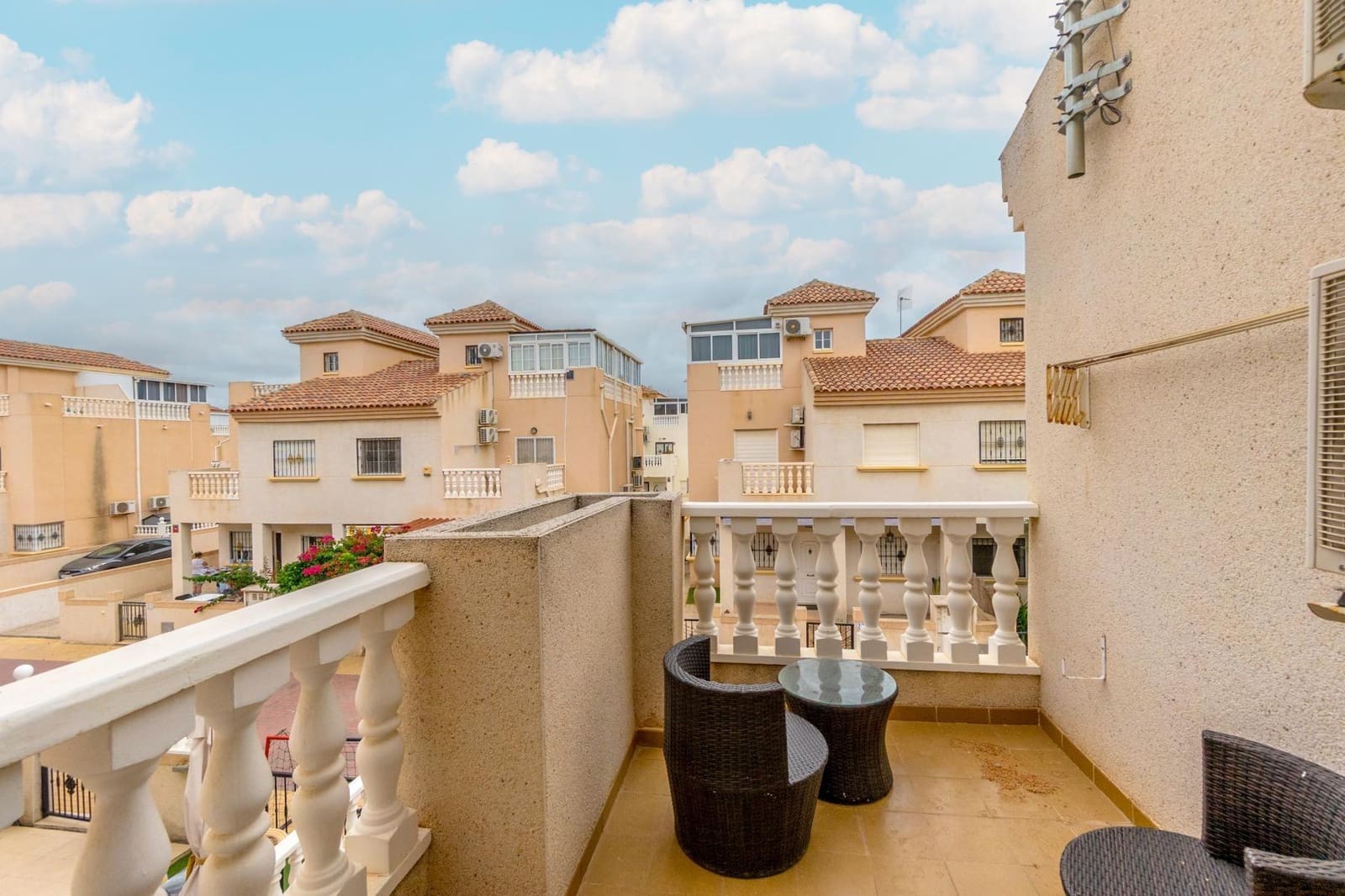 2 quarto Moradia em Banda para venda em Torrevieja com piscina - 165 000 € (Ref: 9462325)