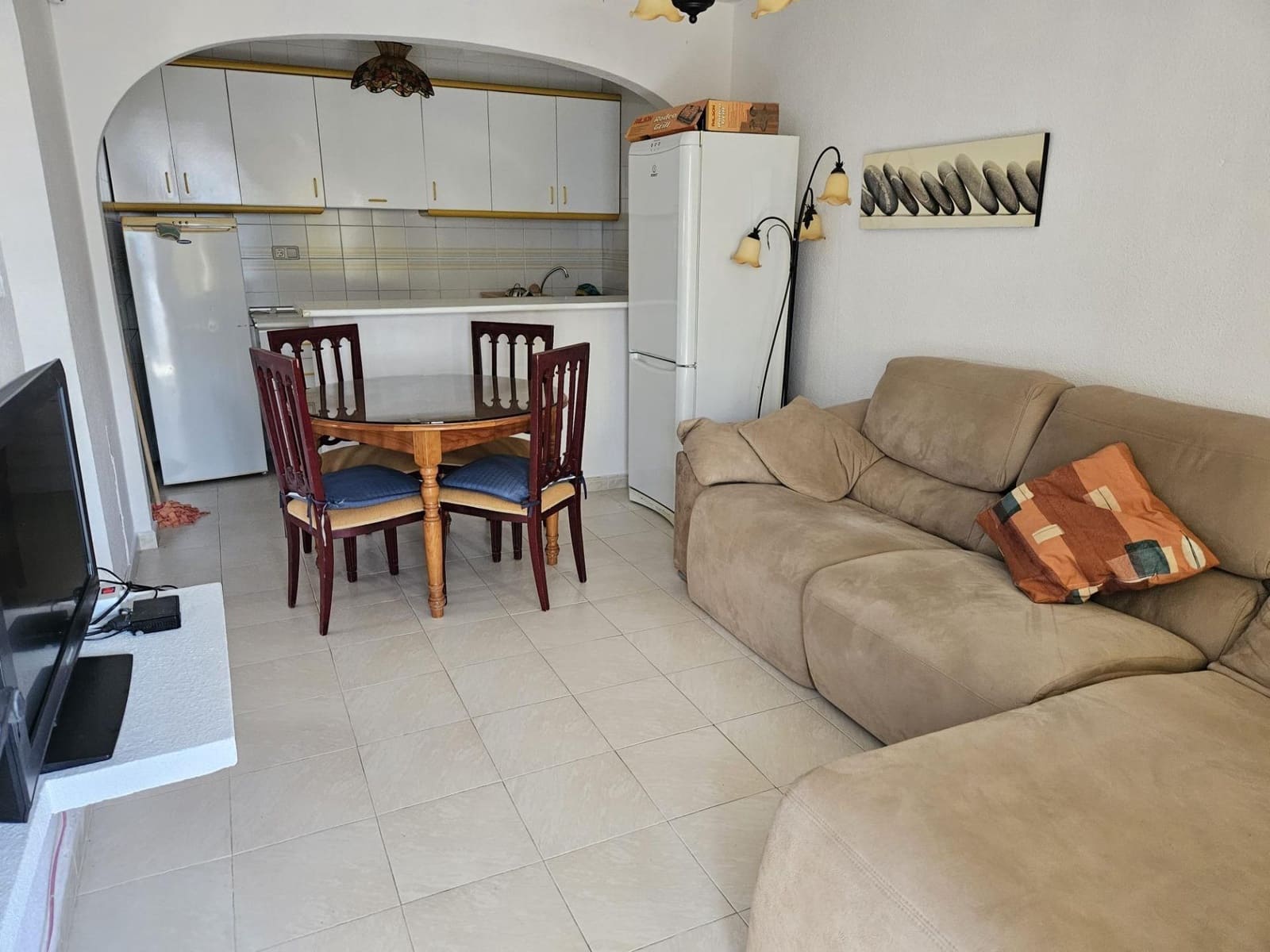 Adosado de 3 habitaciones en Torrevieja en venta con piscina - 144.000 € (Ref: 9462326)