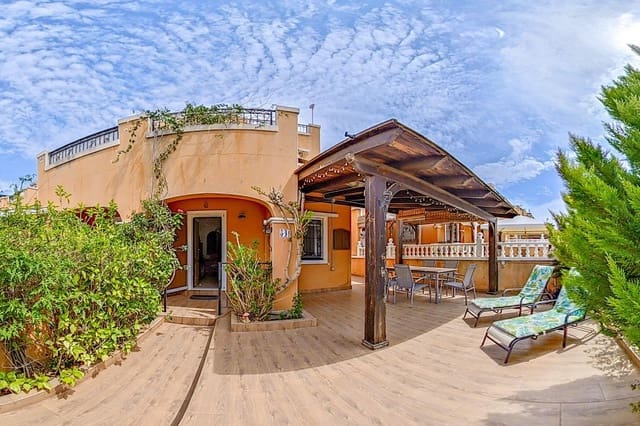 3 soverom Rekkehus til salgs i Los Altos med svømmebasseng - € 219 000 (Ref: 9462328)