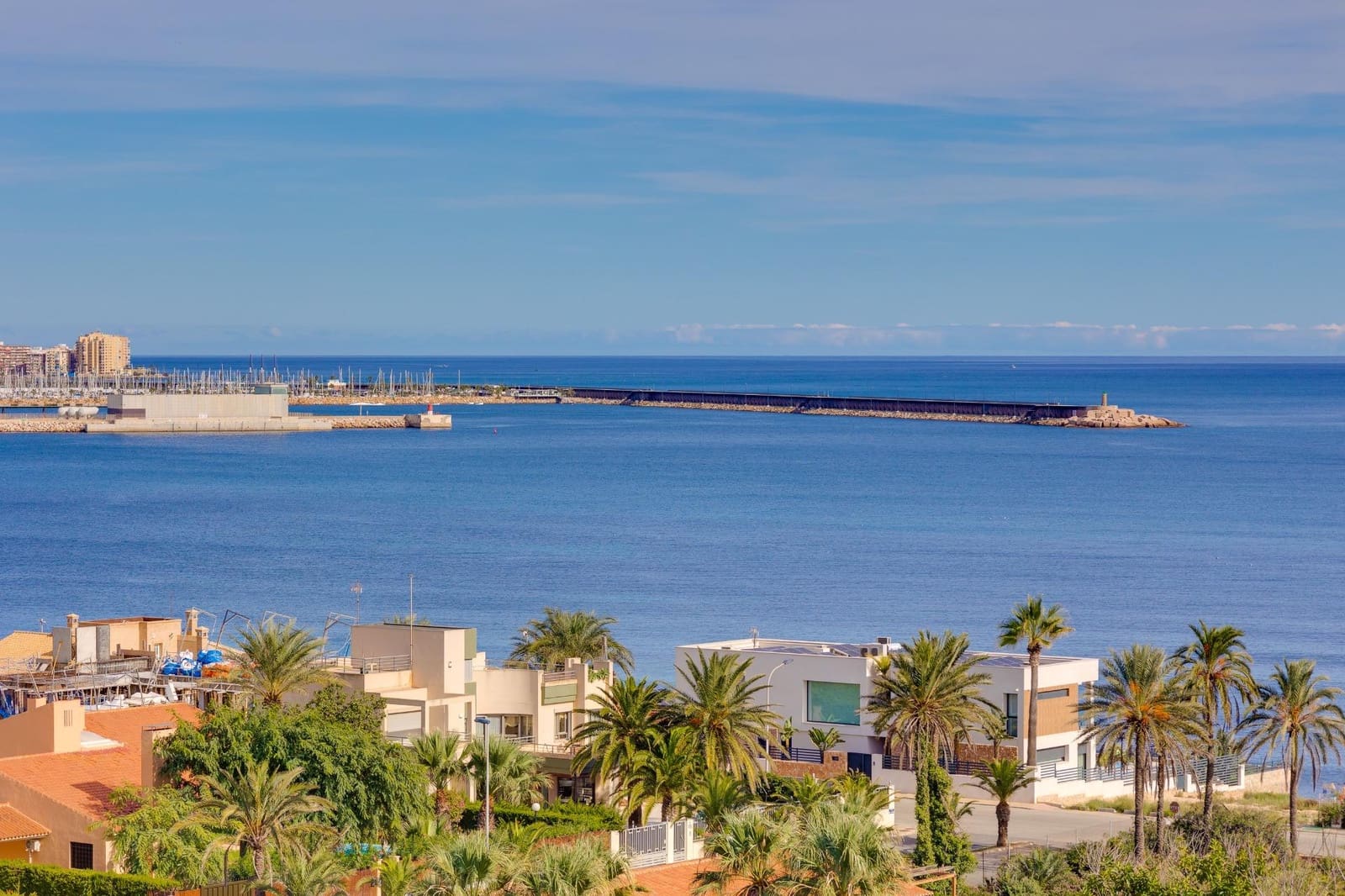 3 bedroom Flat for sale in La Veleta with pool - € 194,900 (Ref: 9462330)