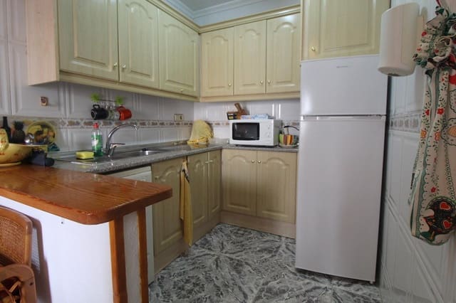 2 bedroom Apartment for sale in Avenida Habaneras - Curva de Palangre, Torrevieja - € 123,000 (Ref: 9462331)