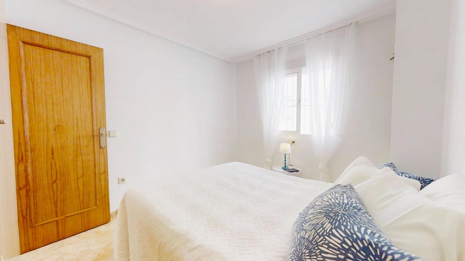 2 chambre Penthouse à vendre à Torrevieja avec piscine - 138 900 € (Ref: 9462333)