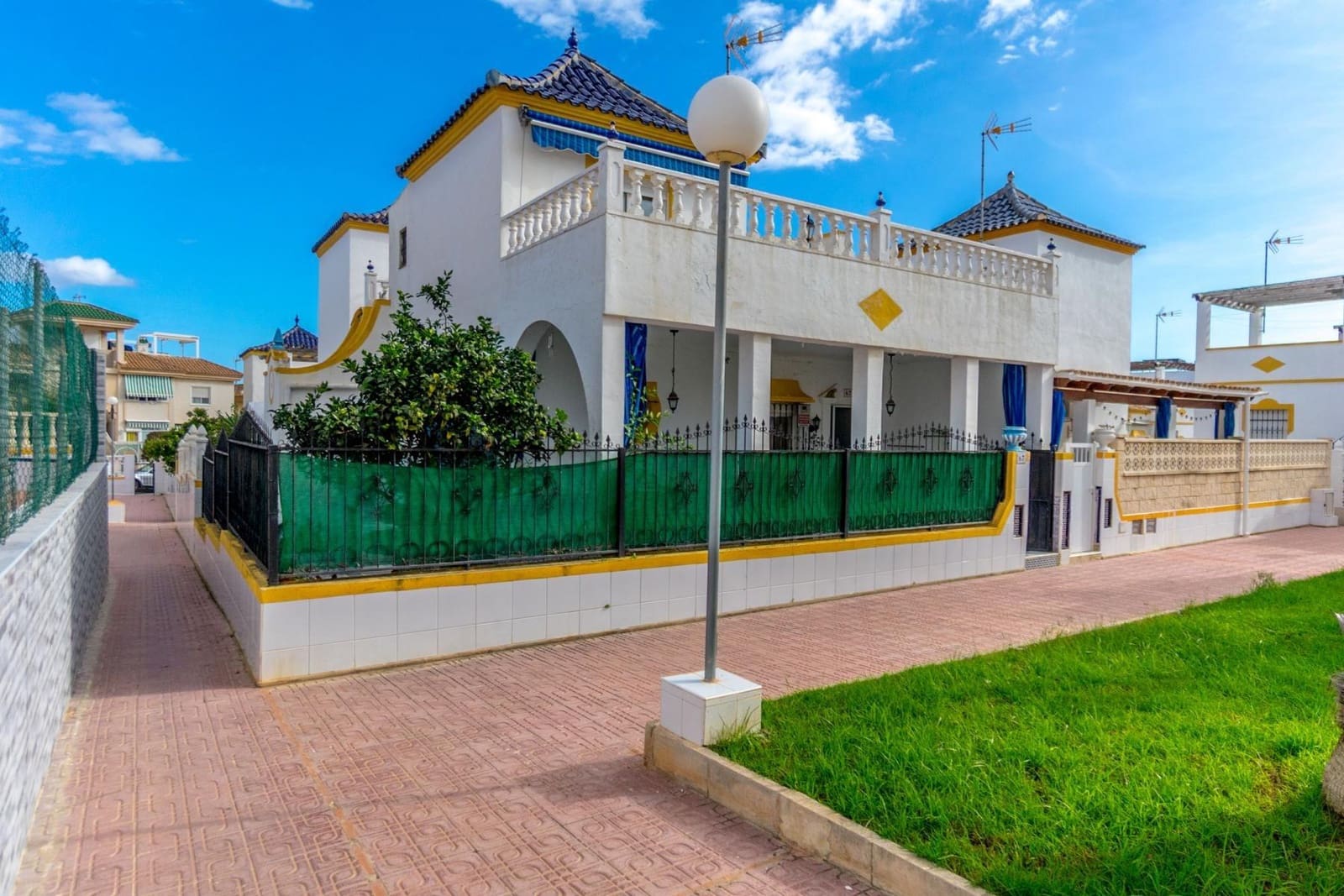 3 sovrum Radhus till salu i Los Altos med pool - 179 000 € (Ref: 9462352)