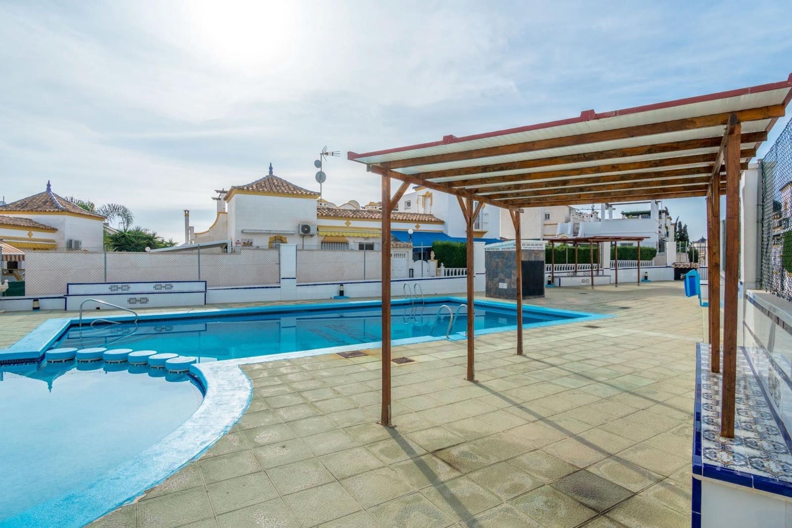 3 sovrum Radhus till salu i Los Altos med pool - 179 000 € (Ref: 9462352)