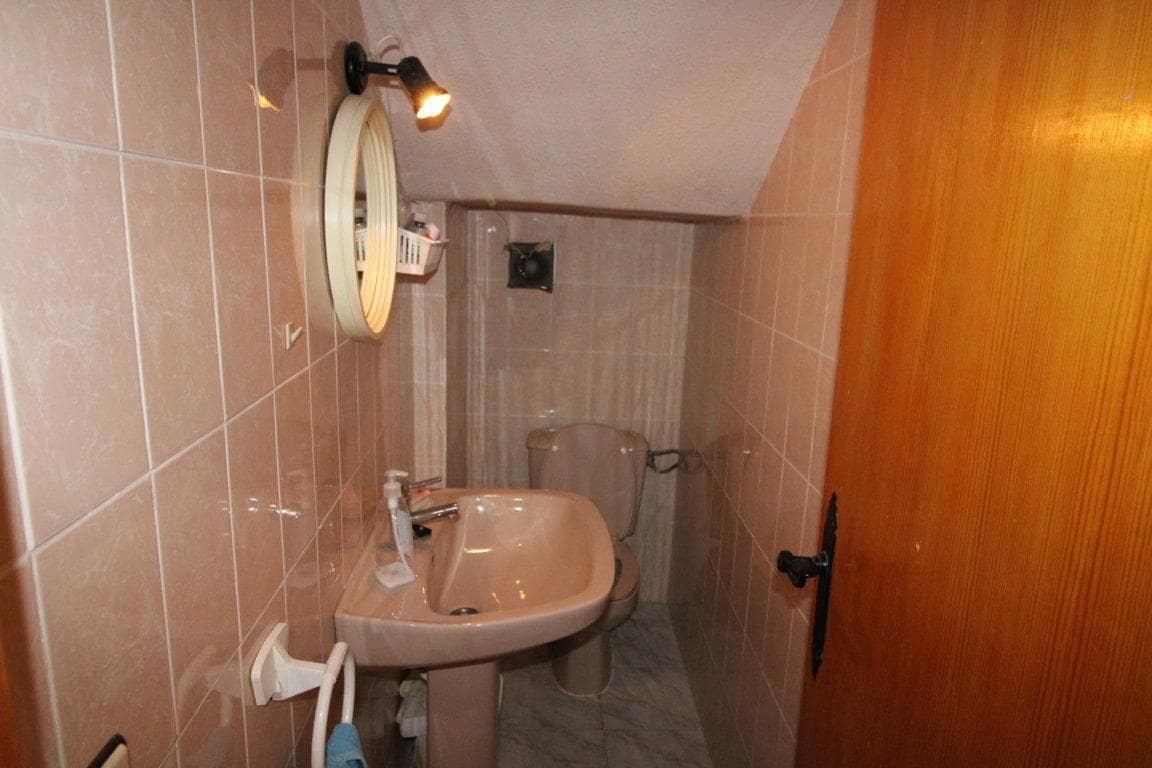 3 soveværelse Rækkehus til salg i Torrevieja med swimmingpool - € 200.000 (Ref: 9462353)