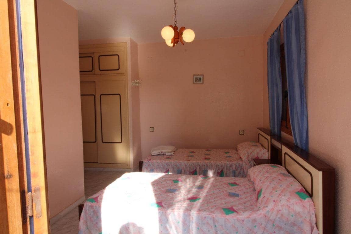 3 soveværelse Rækkehus til salg i Torrevieja med swimmingpool - € 200.000 (Ref: 9462353)