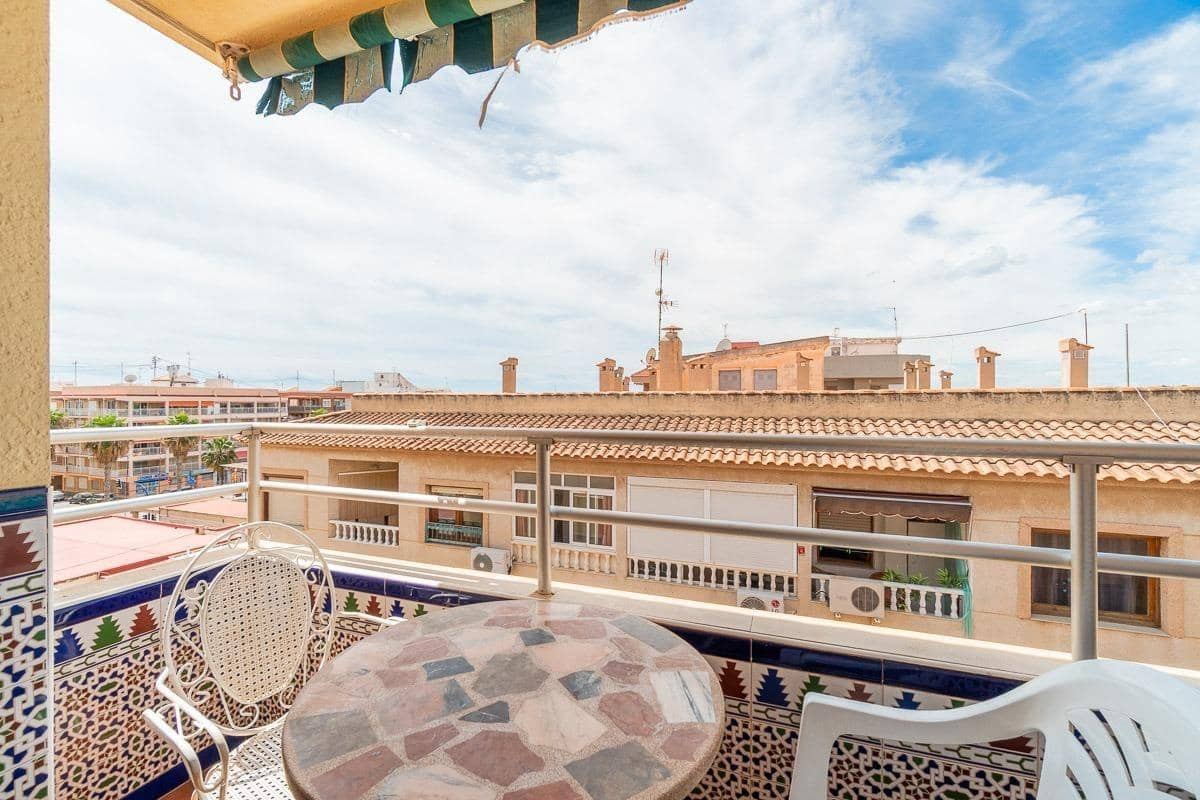 3 bedroom Apartment for sale in Torrevieja - € 149,900 (Ref: 9462354)