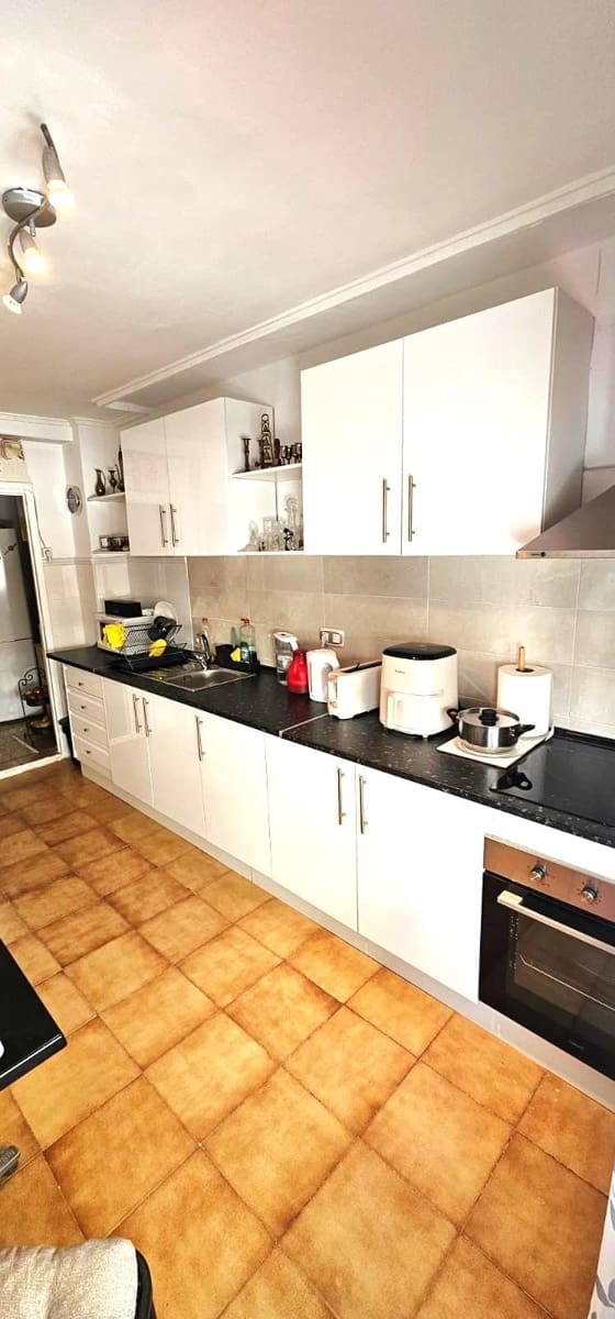 3 bedroom Flat for sale in Bigastro - € 82,300 (Ref: 9462358)