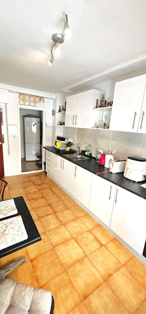 3 bedroom Flat for sale in Bigastro - € 82,300 (Ref: 9462358)