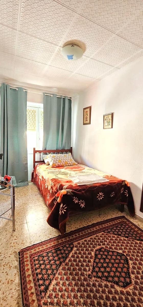 3 bedroom Flat for sale in Bigastro - € 82,300 (Ref: 9462358)