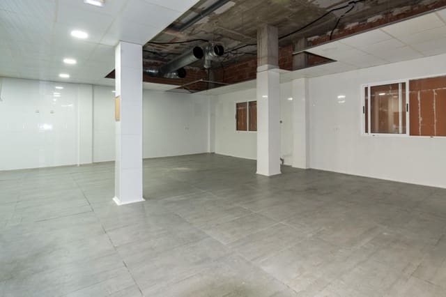 Comercial para venda em Torrevieja - 409 500 € (Ref: 9462361)