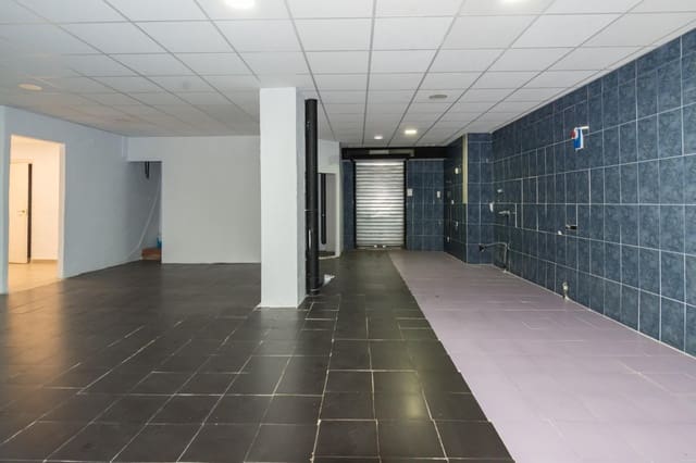 Comercial para venda em Torrevieja - 409 500 € (Ref: 9462361)