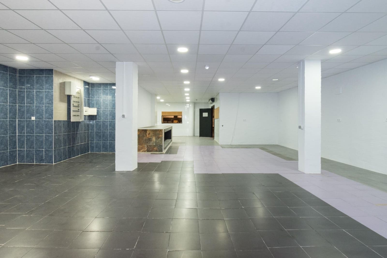 Comercial para venda em Torrevieja - 409 500 € (Ref: 9462361)