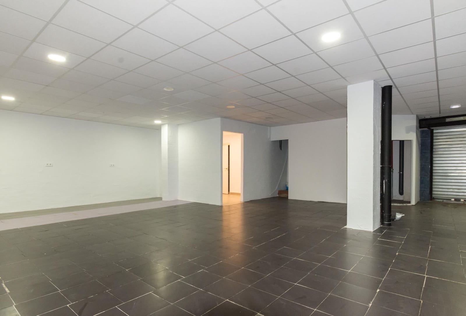 Comercial para venda em Torrevieja - 409 500 € (Ref: 9462361)