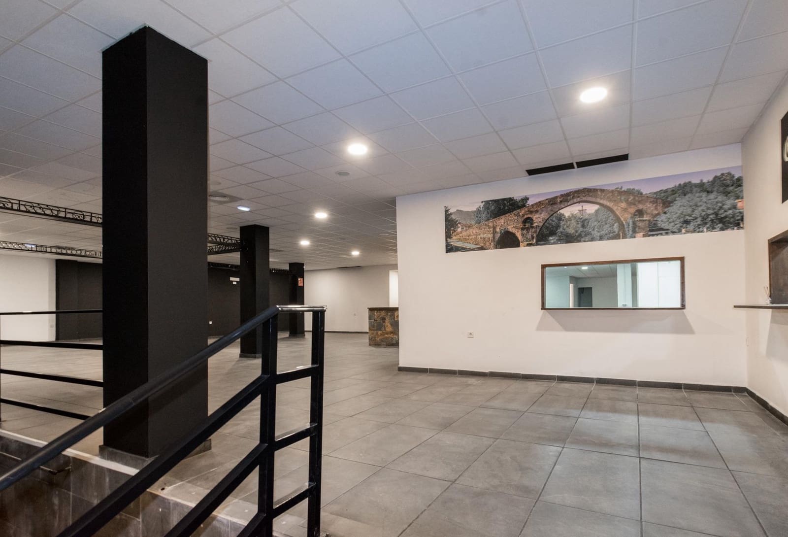 Comercial para venda em Torrevieja - 409 500 € (Ref: 9462361)