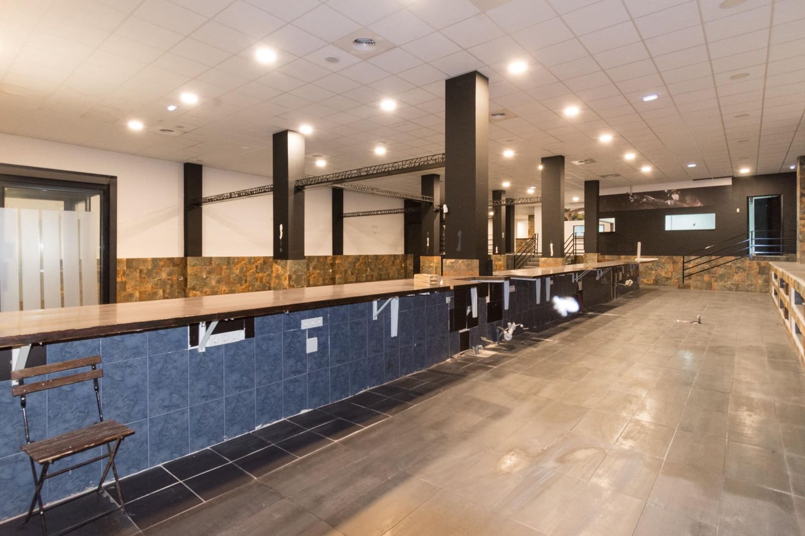 Comercial para venda em Torrevieja - 409 500 € (Ref: 9462361)