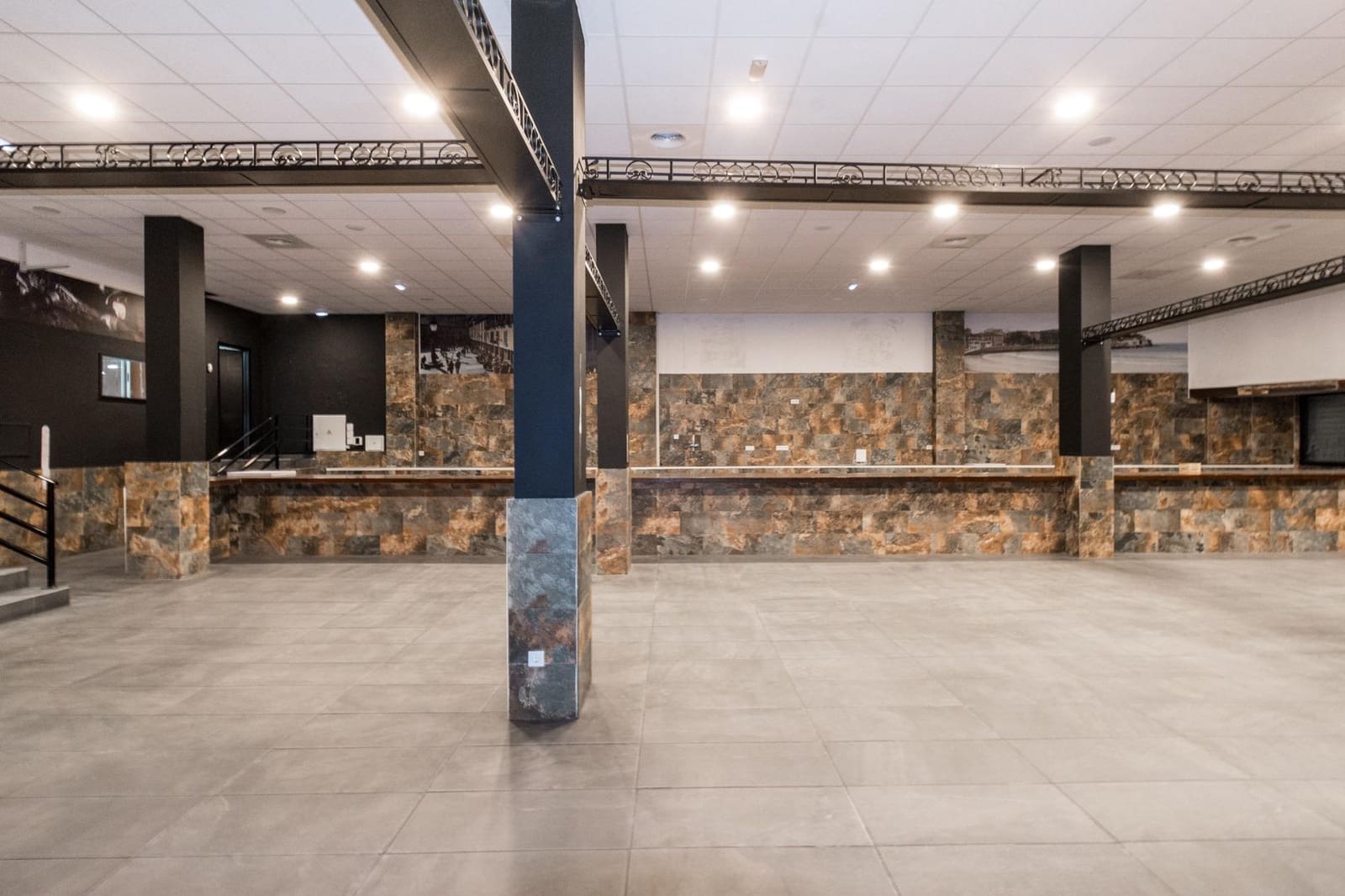 Comercial para venda em Torrevieja - 409 500 € (Ref: 9462361)