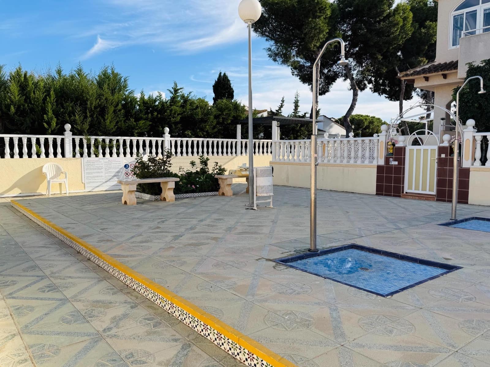 2 sovrum Bungalow till salu i Torrevieja med pool - 144 500 € (Ref: 9462367)
