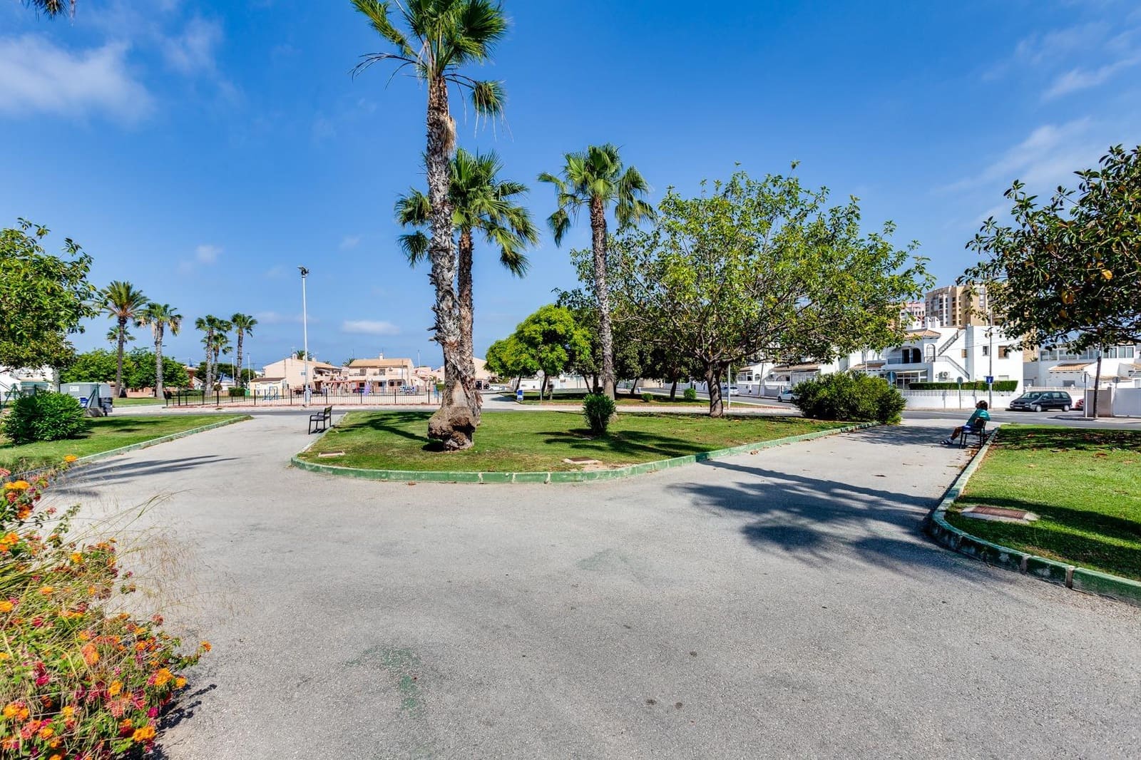 3 chambre Villa/Maison à vendre à Torrevieja avec piscine - 439 000 € (Ref: 9462370)