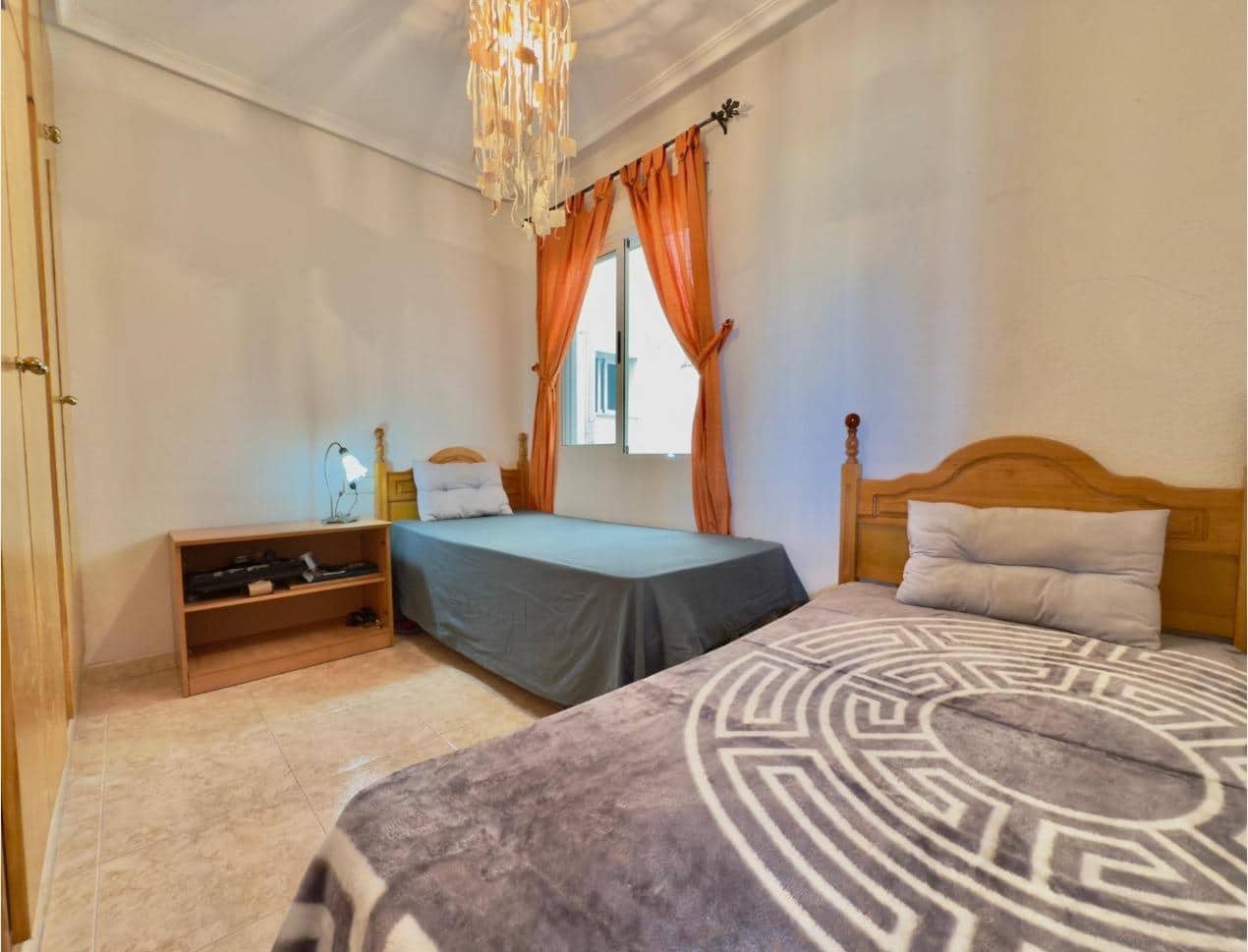 2 soverom Leilighet til salgs i Torrevieja med svømmebasseng - € 117 000 (Ref: 9462378)