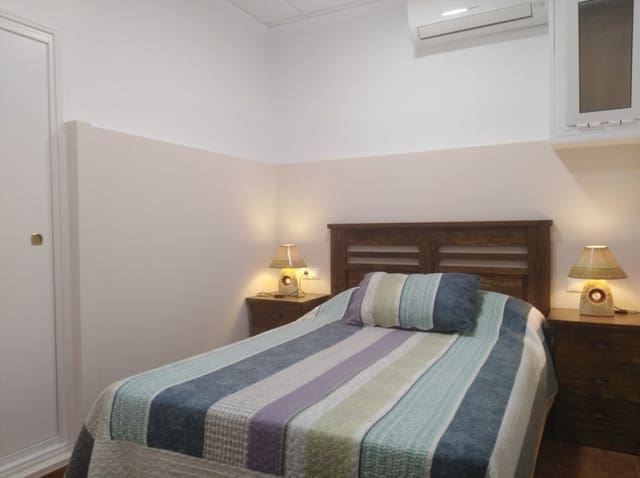 3 makuuhuone Omakotitalo myytävänä paikassa Playa de los Locos, Torrevieja - 370 000 € (Ref: 9462577)