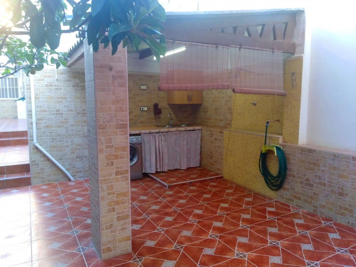 3 makuuhuone Omakotitalo myytävänä paikassa Torrevieja - 370 000 € (Ref: 9462577)