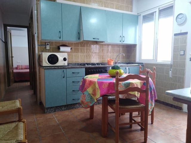 3 makuuhuone Omakotitalo myytävänä paikassa Playa de los Locos, Torrevieja - 370 000 € (Ref: 9462577)