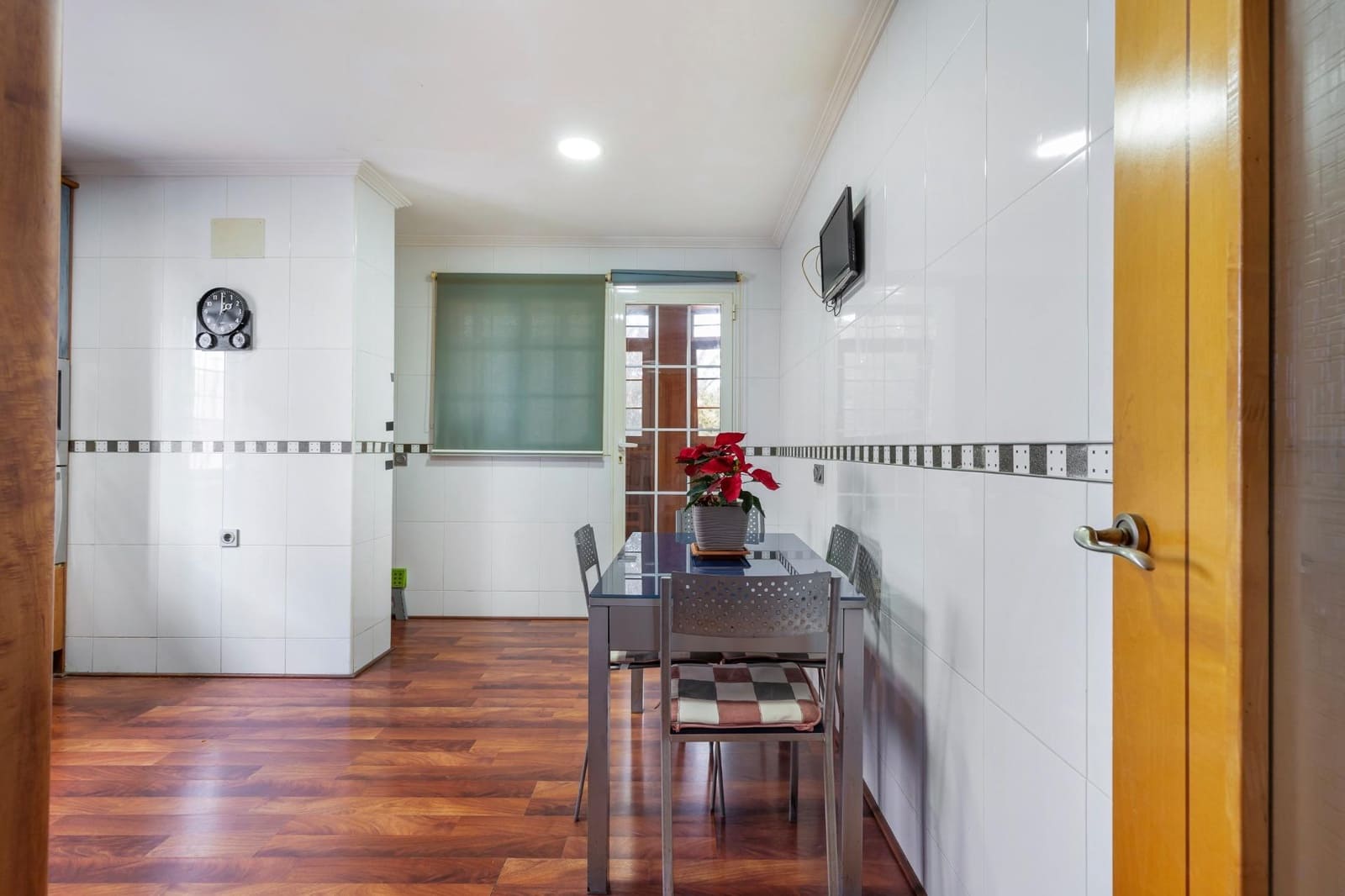 4 bedroom Villa for sale in Aguas Nuevas with pool - € 479,000 (Ref: 9462579)