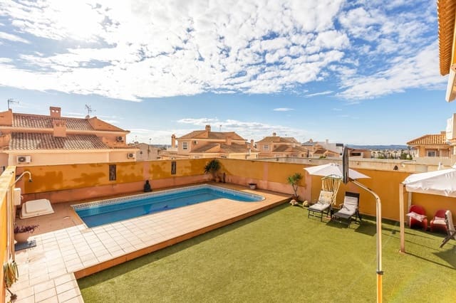 4 bedroom Villa for sale in Aguas Nuevas, Torrevieja with pool - € 479,000 (Ref: 9462579)