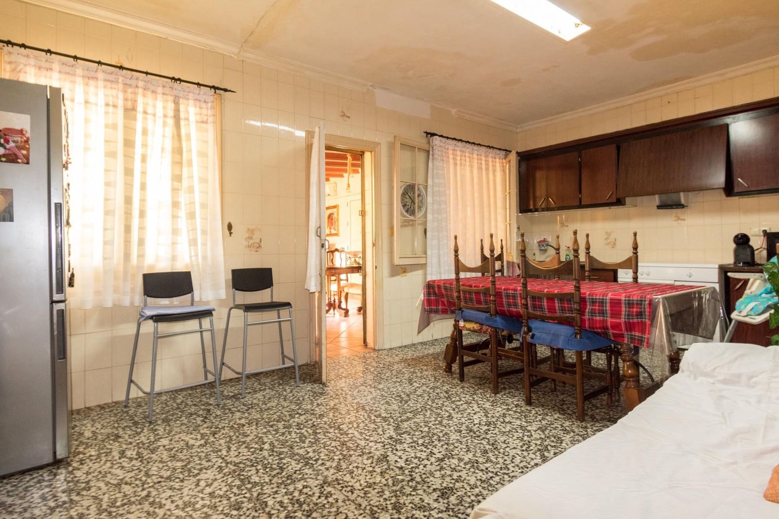 5 chambre Local Commercial à vendre à Redovan - 299 900 € (Ref: 9462582)