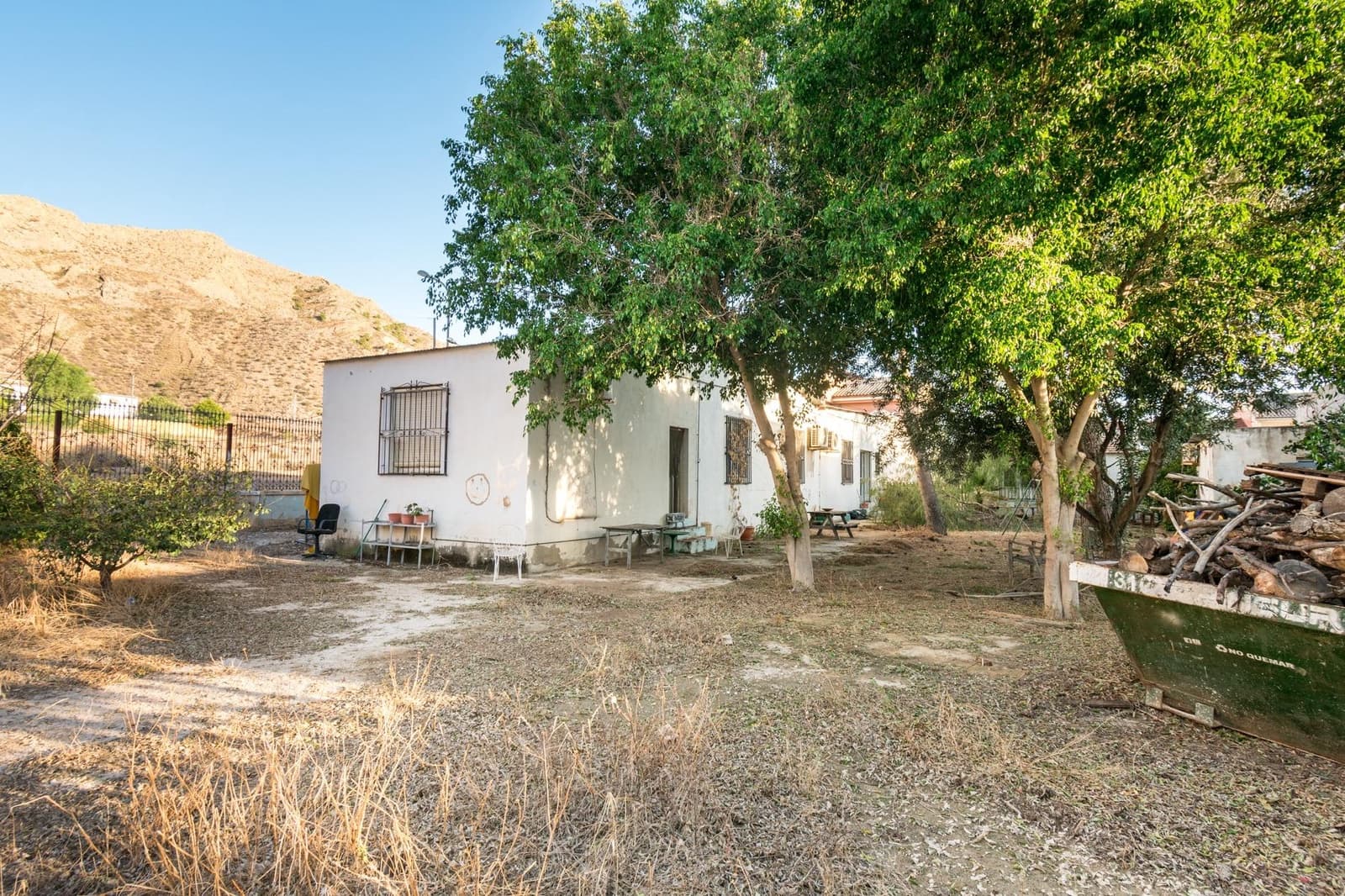 5 chambre Local Commercial à vendre à Redovan - 299 900 € (Ref: 9462582)