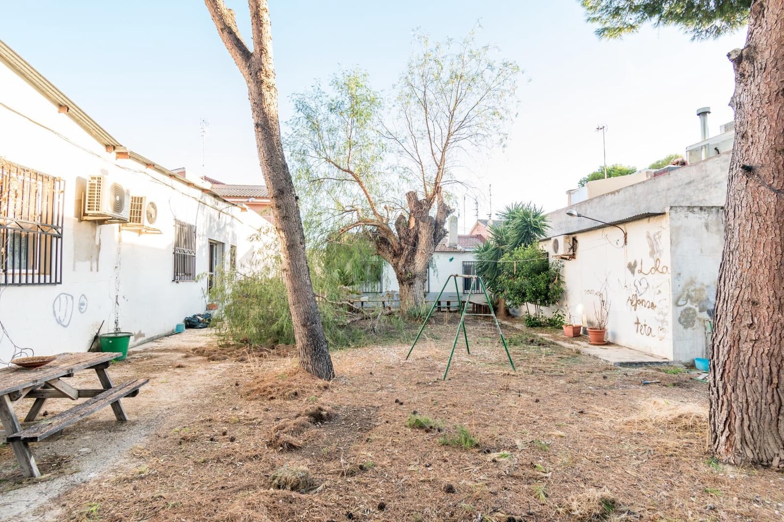 5 chambre Local Commercial à vendre à Redovan - 299 900 € (Ref: 9462582)