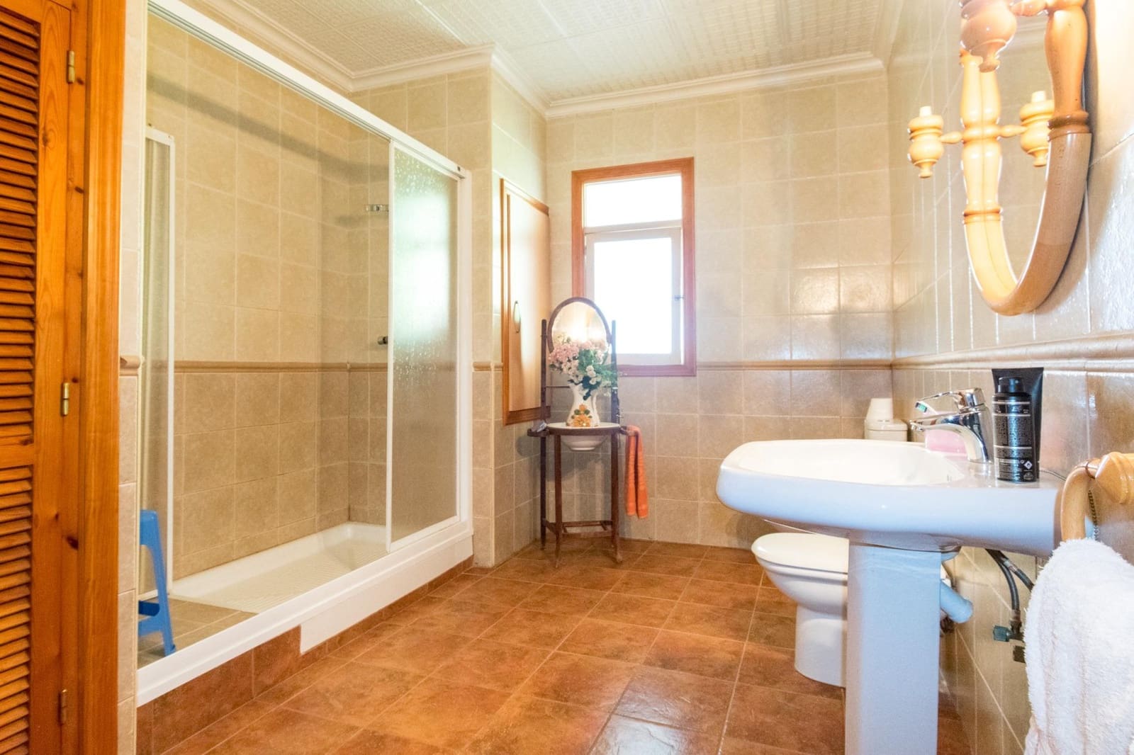 5 chambre Local Commercial à vendre à Redovan - 299 900 € (Ref: 9462584)